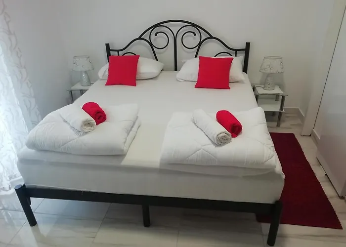 Room Dragica